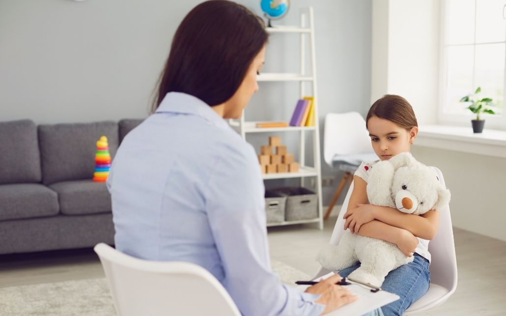 Psycholog dziecięcy Rzeszów – dlaczego warto skorzystać ze wsparcia jakie oferuje Dialog Centrum Terapii Rodzin?